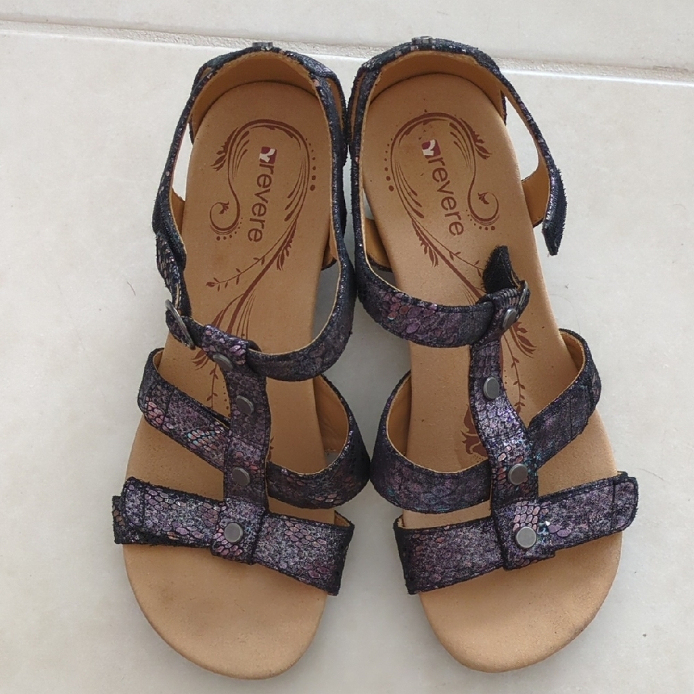 Revere Nassau Black Metallic Python Purple Textured Strappy Sandals Sz 9 Comfy